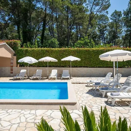 Apartament App Marina 1 *