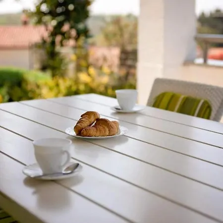 Apartament App Marina 1 *